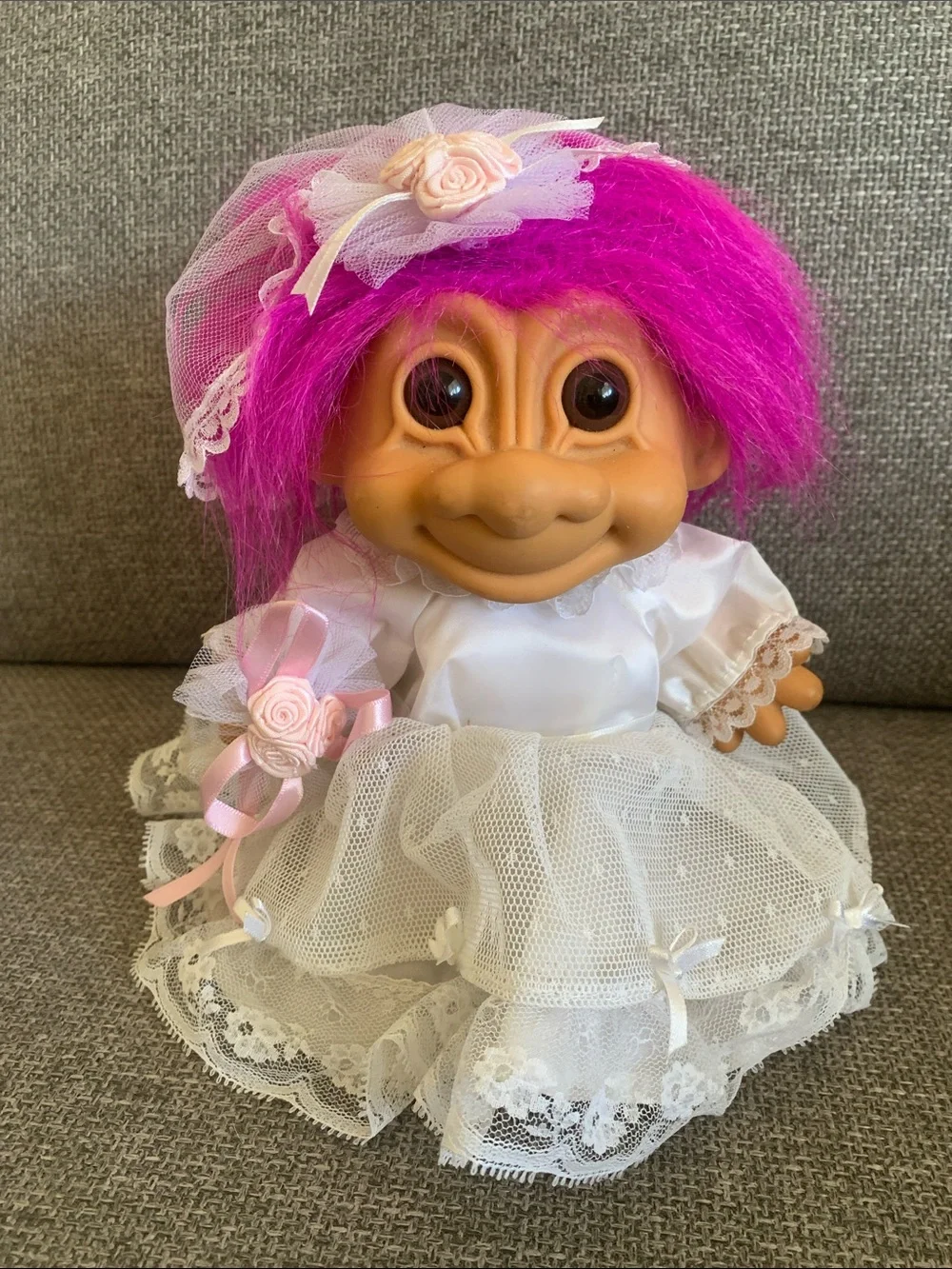 Vintage 90s Russ Pink-Haired Wedding Troll Doll with Dress Veil Bouquet 7”